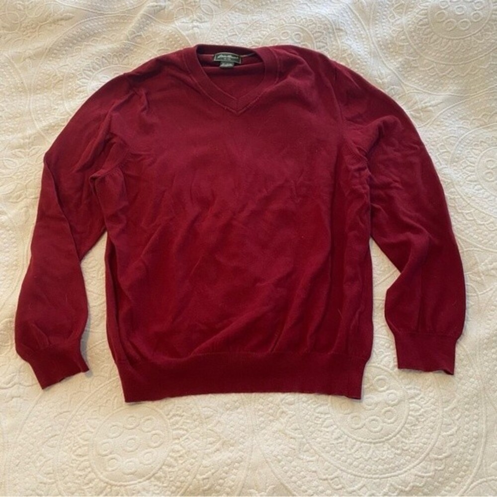 Eddie Bauer size Medium Cashmere Blend Red Sweater Holiday V neck